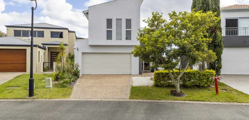 17/145 Palm Meadow, Carrara, Qld 4211
