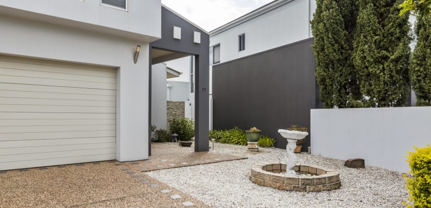 17/145 Palm Meadow, Carrara, Qld 4211